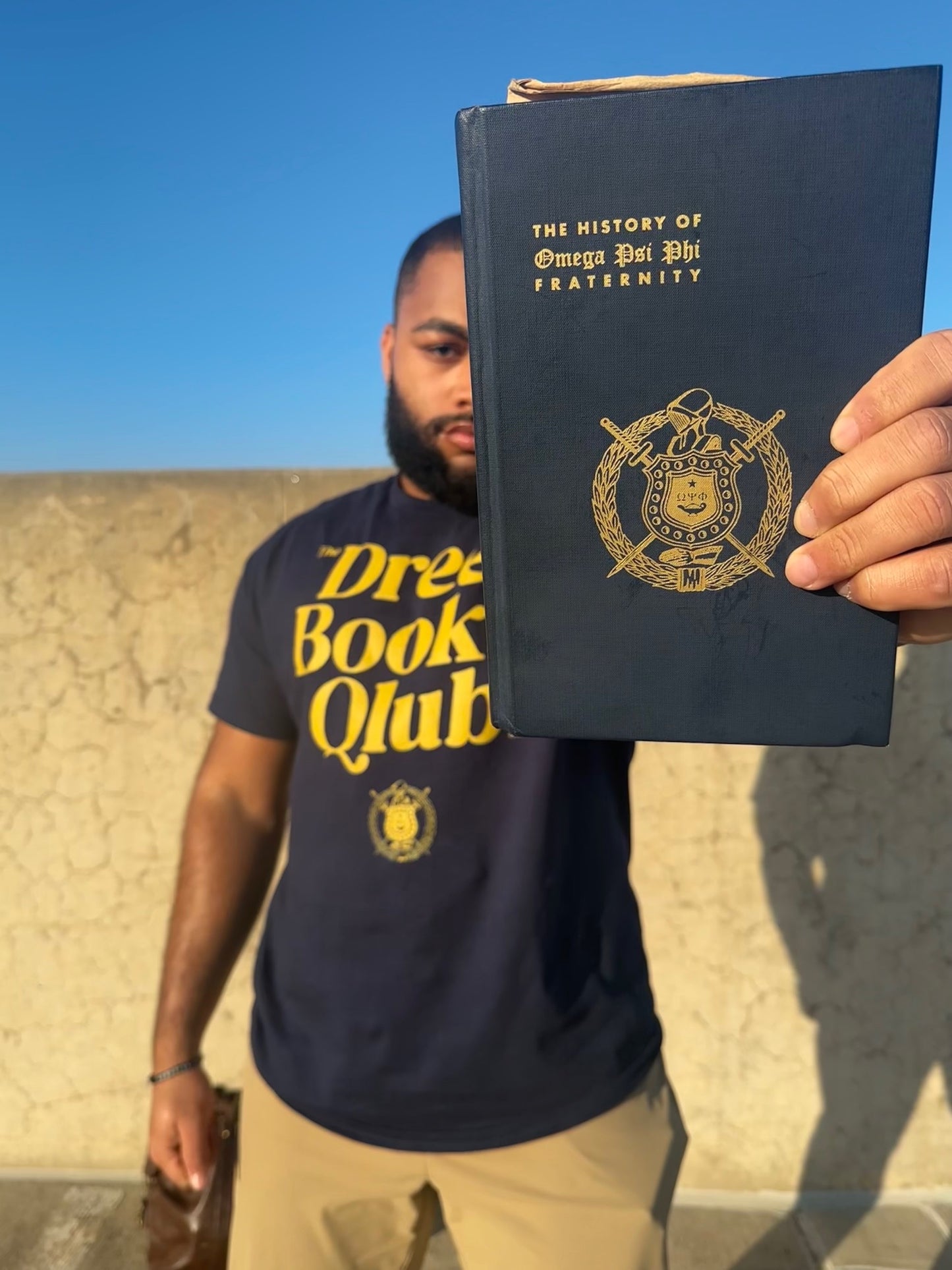 Omega Psi Phi Book Qlub - Unisex classic tee