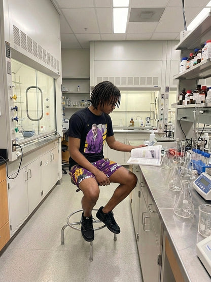 Black Apollo of Omega Psi Phi - Unisex classic tee